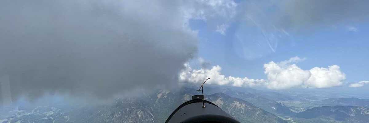 Flugwegposition um 10:41:51: Aufgenommen in der Nähe von Garmisch-Partenkirchen, Deutschland in 2489 Meter